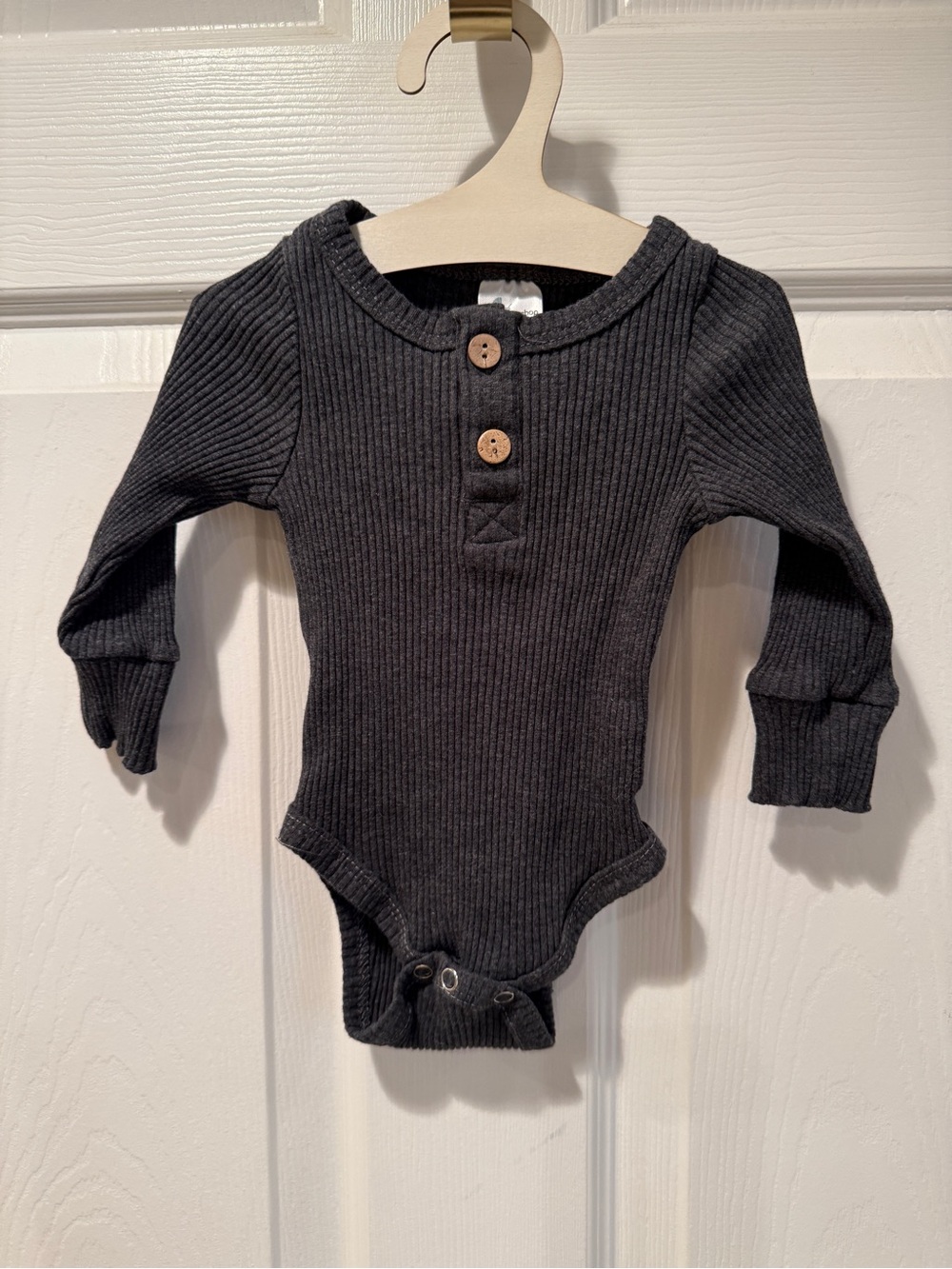 Little One Shop Charcoal Gray Ribbed Stretch Long-Sleeve Henley Onesie 6M